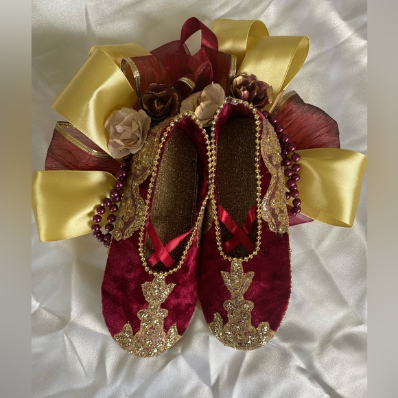 Handmade decorative velvet pointe shoes. Gift for ballerina. Ballet lover gift - Picture 5 of 5